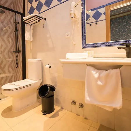 Sol Hotel 2*